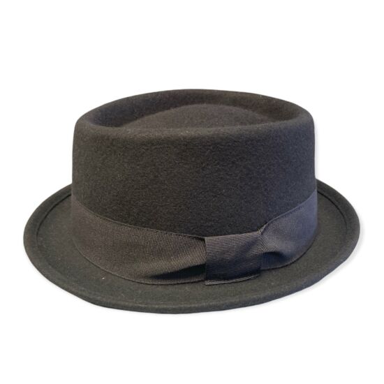 Férfi gyapjú kalap, pork pie, fekete színben, 55